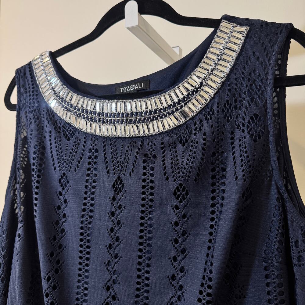 Roz & Ali Navy Blue Lace Dress Embellished Neck Sleeveless A-Line Party Cocktail - Picture 4 of 8